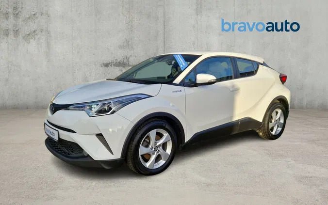 samochody osobowe Toyota C-HR cena 82900 przebieg: 74000, rok produkcji 2019 z Góra Kalwaria